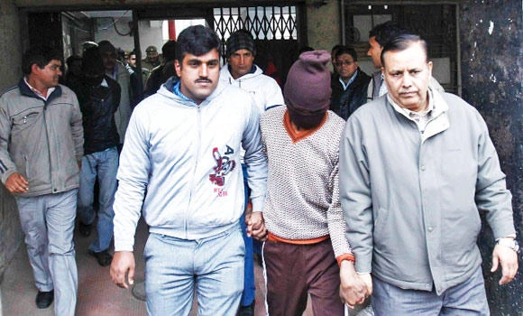 Delhi police hunt for more suspects over Danish gang-rape