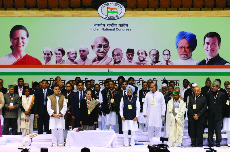 Sonia Gandhi decides against Rahul as PM nominee