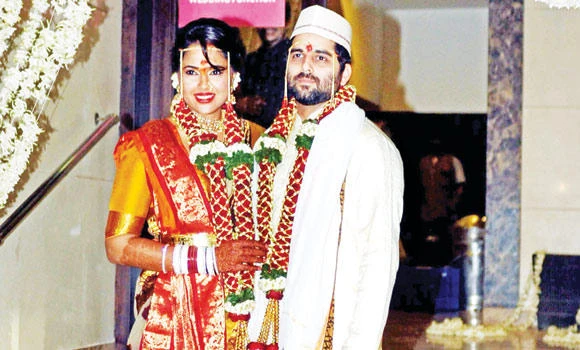Sameera Reddy marries Akshai Varde