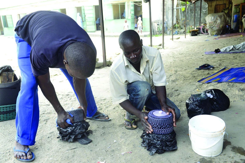 Hats off for young Nigerians as fashions change