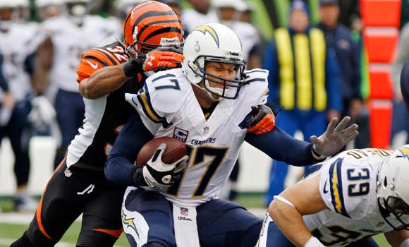 Chargers continue surprising playoff run