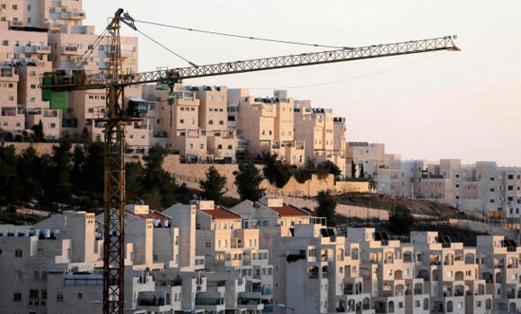 Israel unveils 1,800 settler homes after Kerry visit