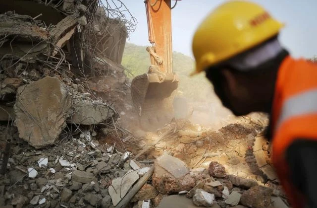 Global disasters killed more, cost less in 2013
