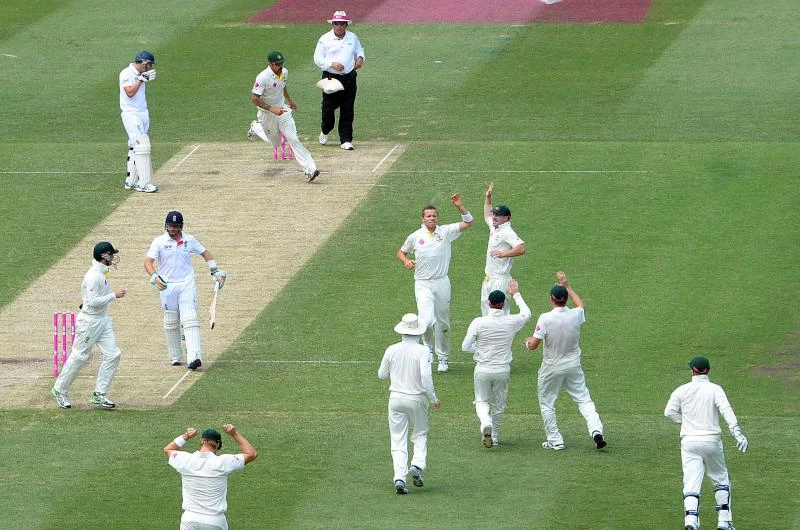 Australia poised for Ashes whitewash over England