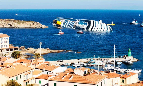 Italy aims to tow away Concordia wreck in June
