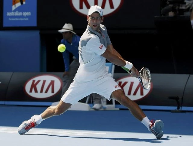 Djokovic, Serena keep it quick as heat plays spoilsport