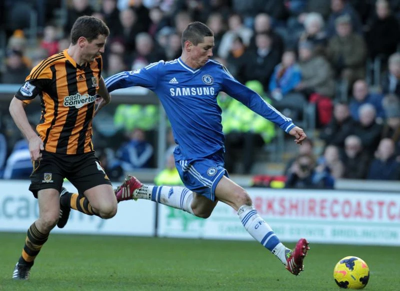 Hazard, Torres fire Chelsea to the top; Everton goes fourth