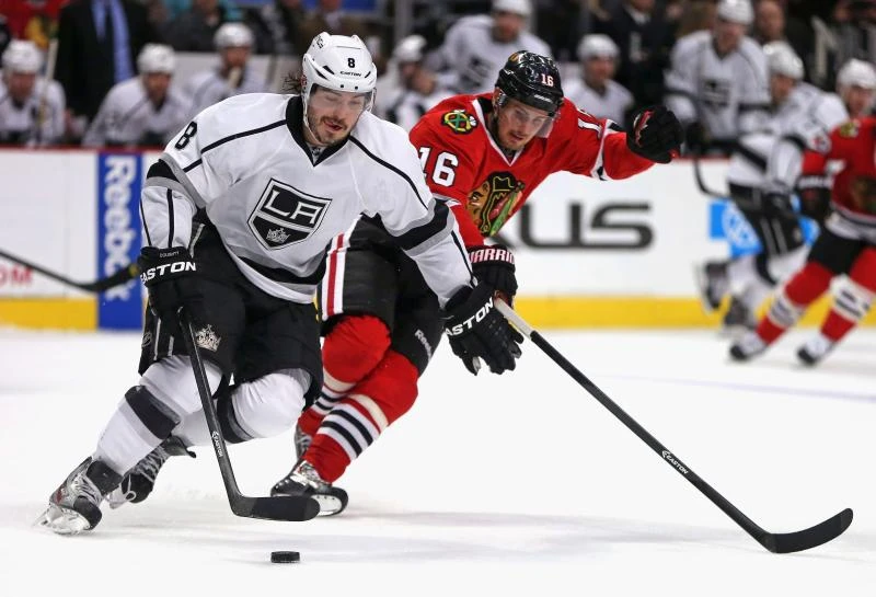 Raanta, Saad lead Blackhawks past Kings