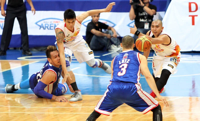 Elasto Painters rally past Petron, take 2-0 series lead