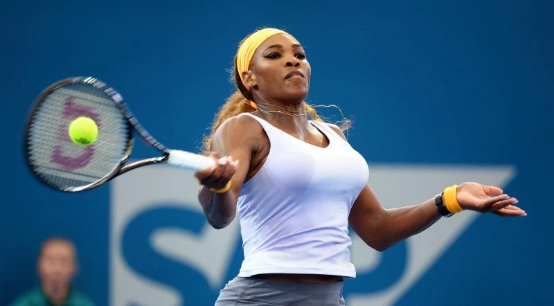 Williams, Sharapova to meet in Brisbane semifinals