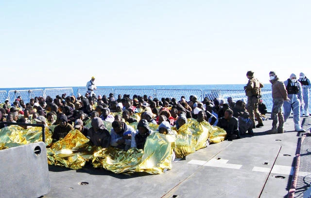 Over 1,000 boat migrants rescued off Italy in 24 hours