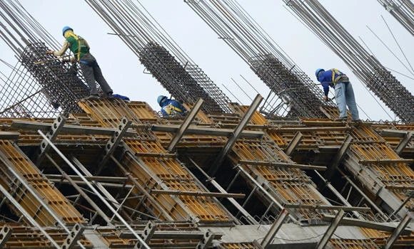 Despite calamities, Philippine economy grew 7.2% in 2013