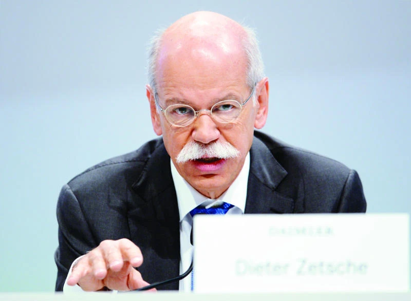 Daimler drives to record sales, profits in 2013