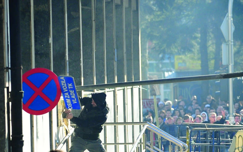 Bosnia hit hard by 3rd day of anti-govt unrest