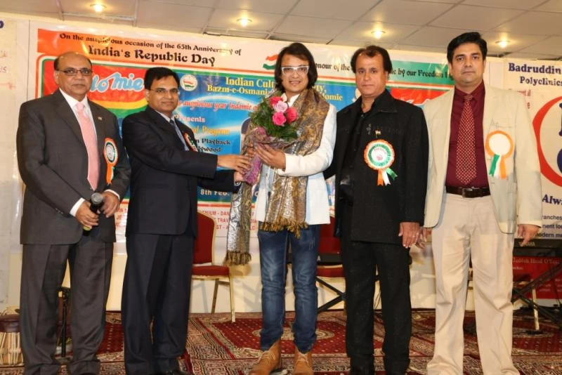 Bollywood singer enthralls music lovers