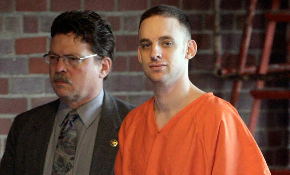 Ex-US soldier who killed Iraqi family hangs self