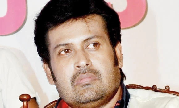 South Indian actor enthralls audience