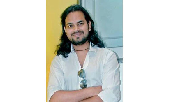 Indian designer wins top Milan Fashion Week prize