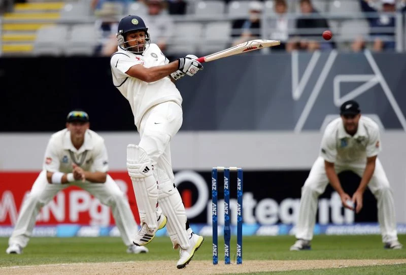 McCullum scores double as India wobbles in Auckland