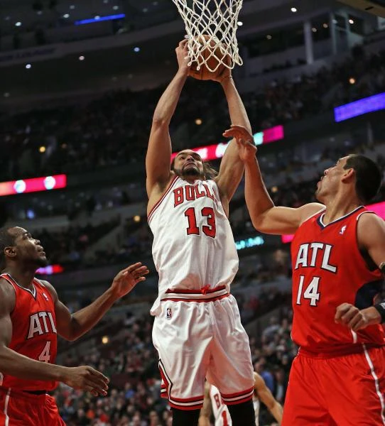 Noah posts triple-double in Bulls win over Hawks