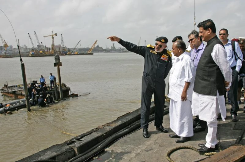 Indian navy chief resigns after submarine accident: govt