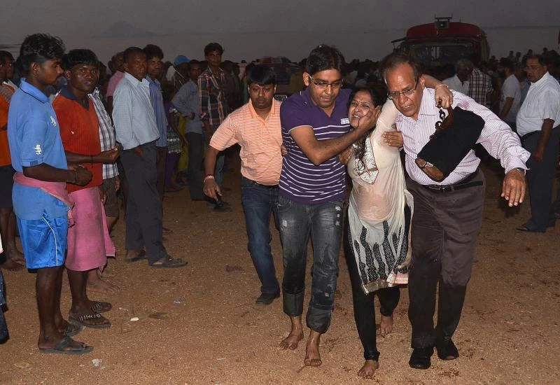29 die as boat capsizes in eastern India