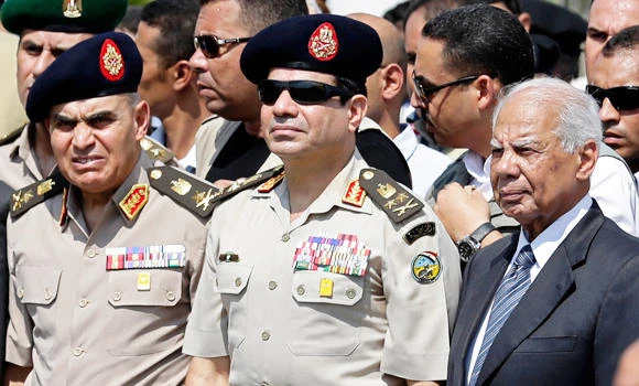 Egypt: Military-backed government resigns