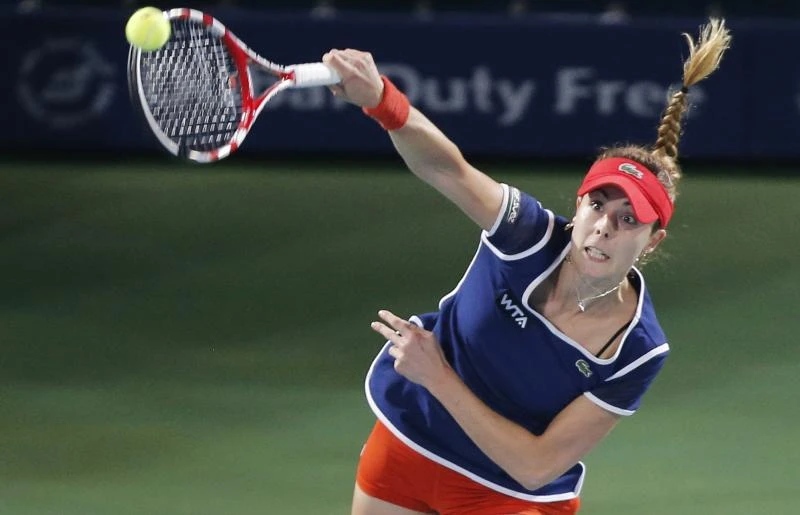 Cornet stuns Serena to dash hopes of all-Williams final
