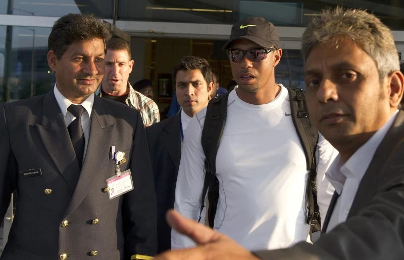 Woods arrives in India for exhibition round