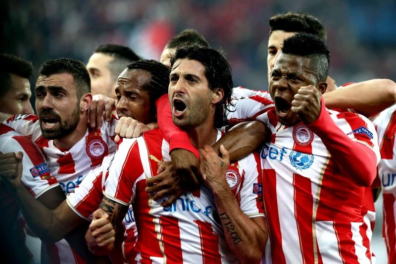 Greek misery for Man United; Dortmund hits top form