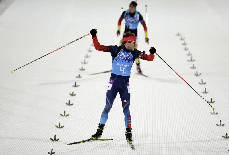Hosts lead medals table as Games enter homestretch