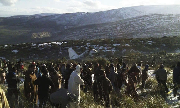 Algeria: Plane crash kills 77 but 1 man survives