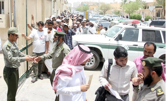 Few takers now for iIllegals, Jeddah holdouts say