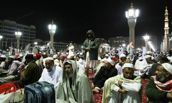 Expat commits suicide at Prophet’s Mosque