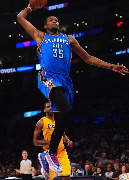 Lakers crash to seventh straight home defeat
