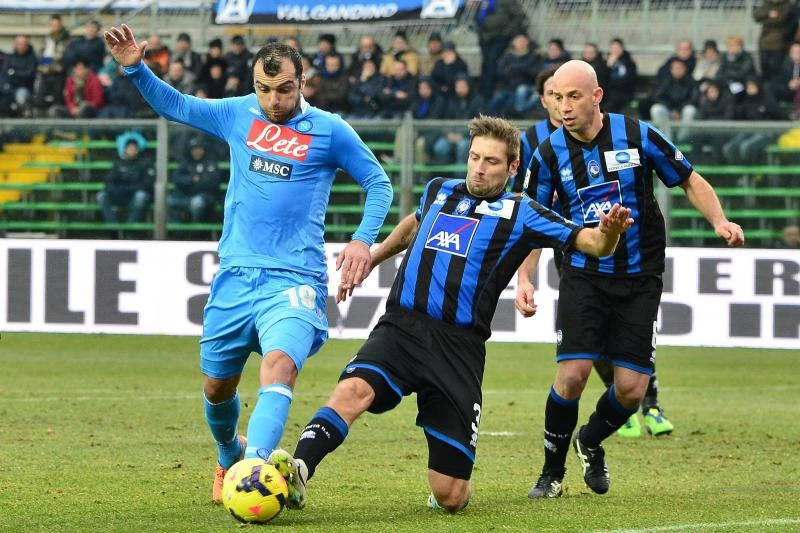 Atalanta surprises Napoli at home