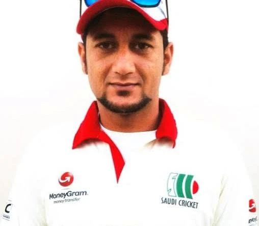 Favorites bite the dust in RCA cricket