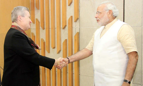 US ends boycott of Modi