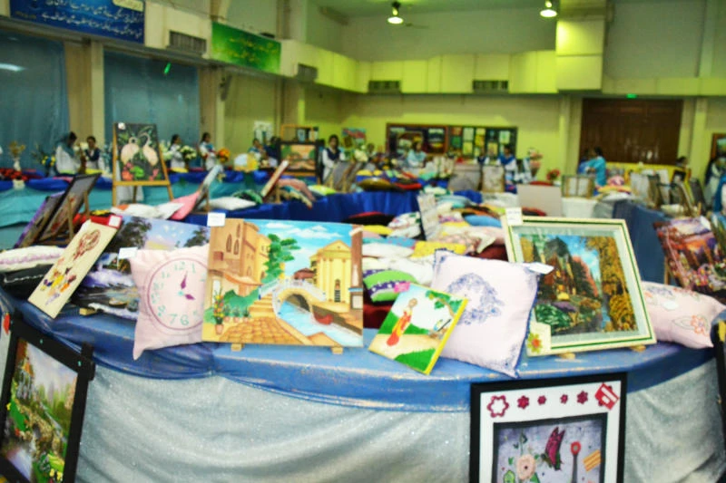PISJ students showcase arts and crafts creativity
