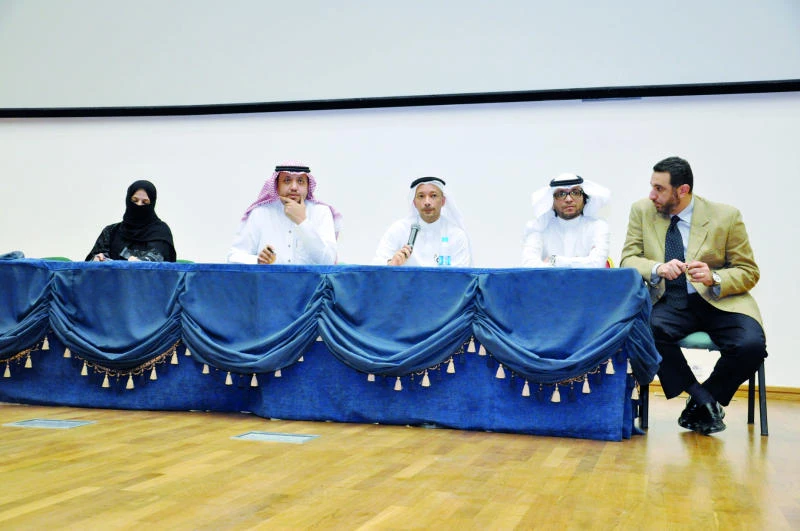 BMC dean holds dialogue with faculty, students