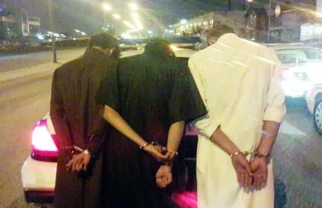 Three arrested for stealing generator