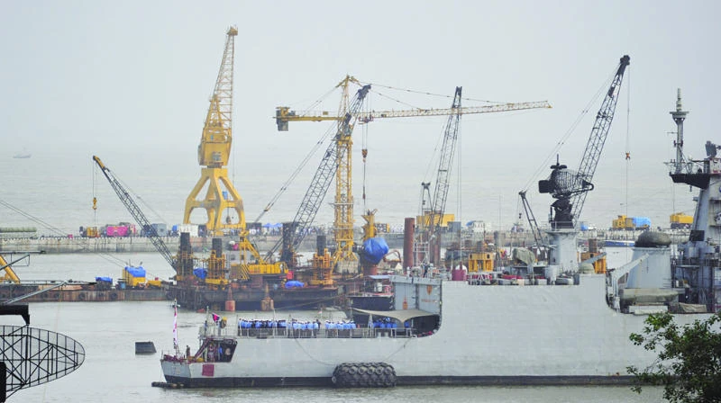 Navy official dies, many sick at India dockyard gas leak