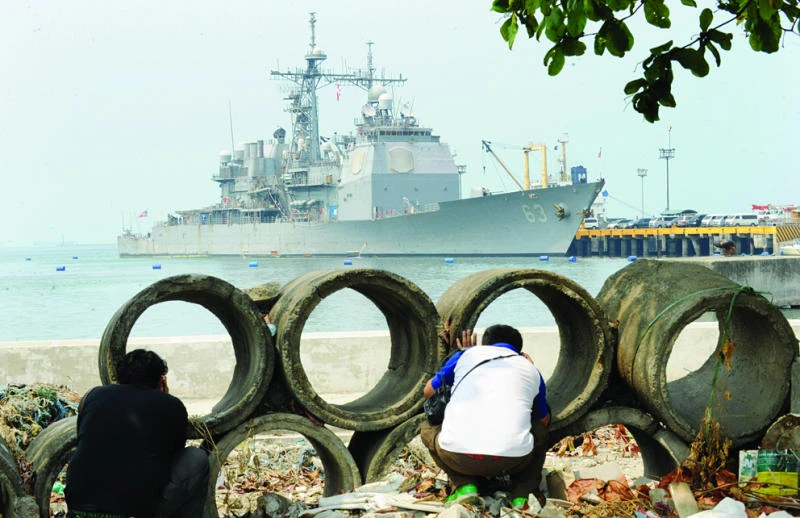 Philippines hits back at China on territory issue