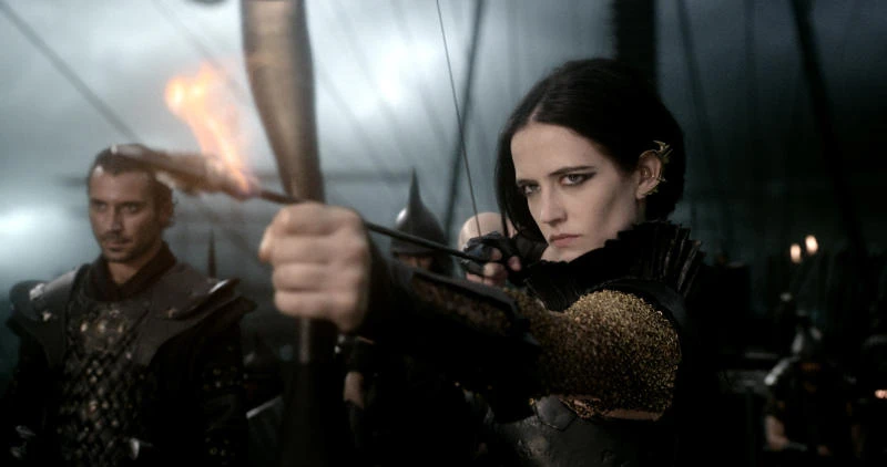 ‘300’ sequel slays box-office rivals