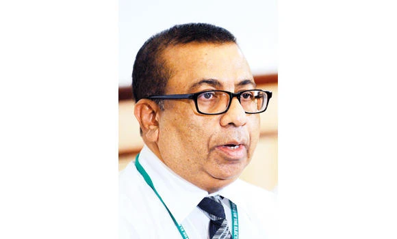 Maldives’ election chief sacked after vote chaos
