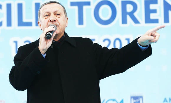 Turkey threatens retaliation if historic Syria tomb attacked