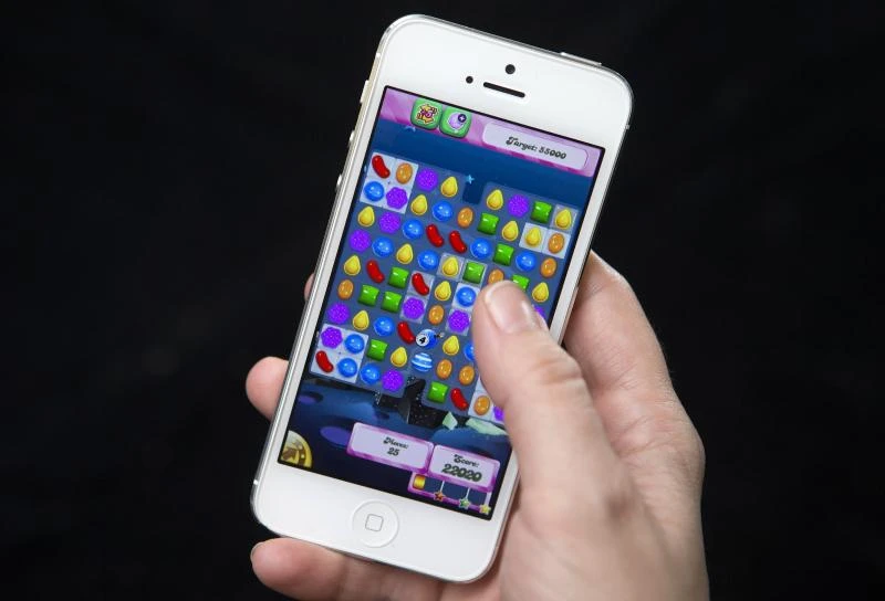 Groups protest chemicals used in iPhone