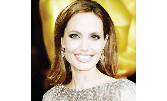 Angelina Jolie to have another surgery