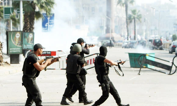 Bomb factory raid in Egypt kills 2 military officers