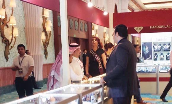 Exhibitors carve out a niche at jewelry show